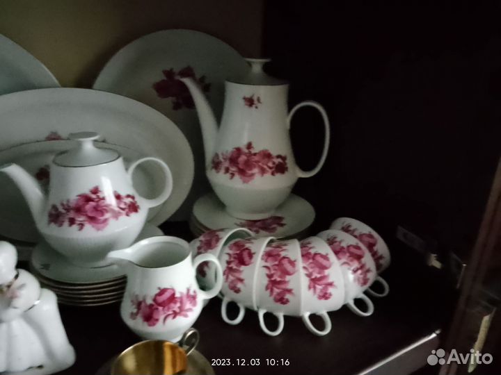 Сервиз столовый и чайный