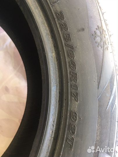 Roadstone Winguard WinSpike SUV 225/60 R17 99T