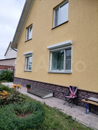 Коттедж 275,9 м² на участке 9,1 сот.