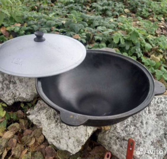 Казан чyгyнный 12л