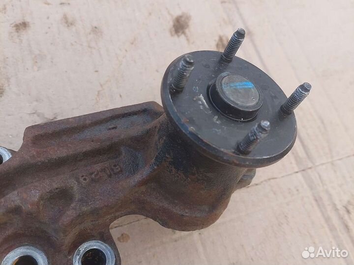 Кронштейн вискомуфты Kia Sportage 1 FE