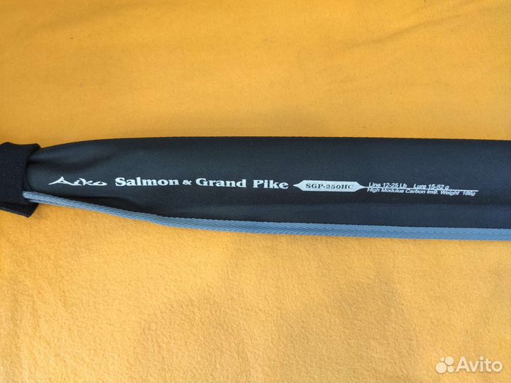 Кастинговый спиннинг Aiko Salmon and Grand Pike