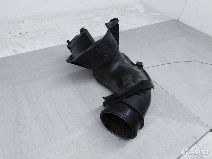 Патрубок впускного коллектора