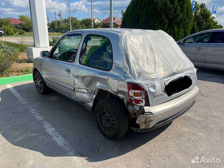 В разборе Nissan micra k11 1992-2002