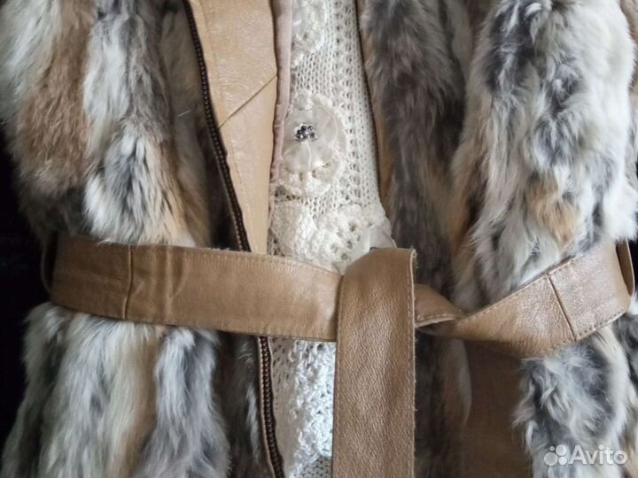 Жилет длинный натур мех 42р