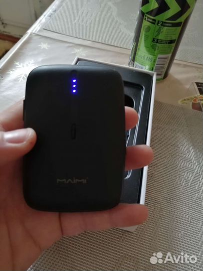 Новинка удобный power bank на 10000mAh