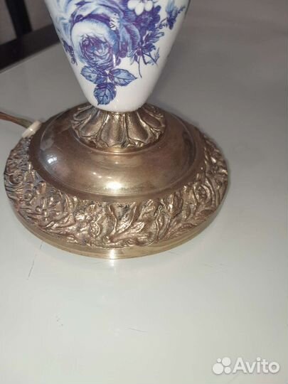 Старинная настольная лампа