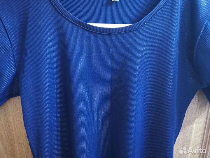 Футболка переливается импортная. 44-46р