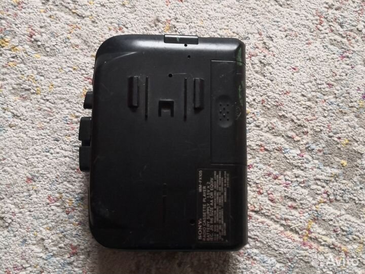 Кассетный плеер Sony walkman WM-FX105