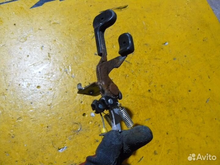 Ручка багажника Zaz Chance Chevrolet Lanos