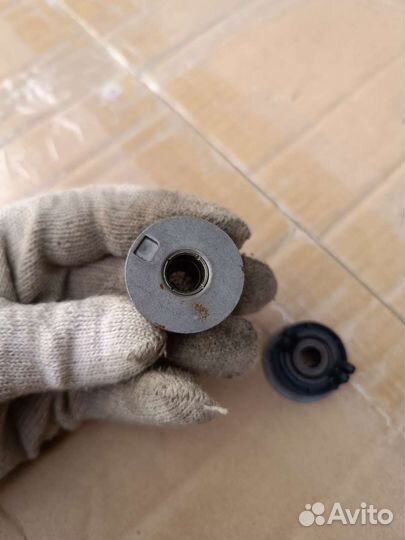 Шайба регулировочная рамки радиаторов Форд Фокус2