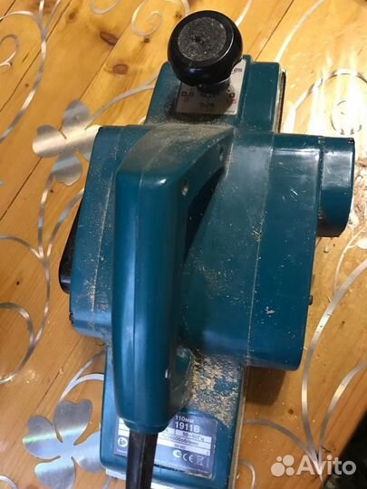 Рубанок makita 1911b