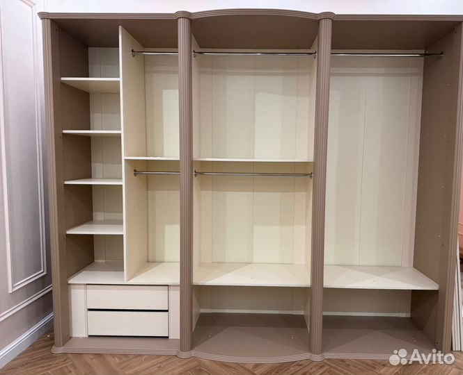 Спальный гарнитур София