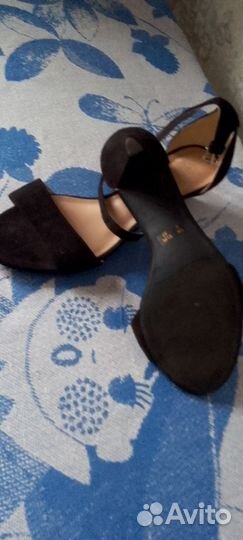 Босоножки женские 37 размер