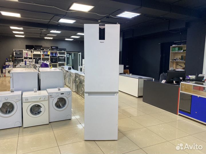 Холодильник Whirlpool W7 931T W