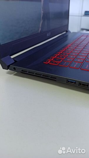 Игровой ноутбук MSI 17