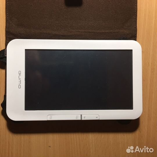 Электронная книга Qumo relax