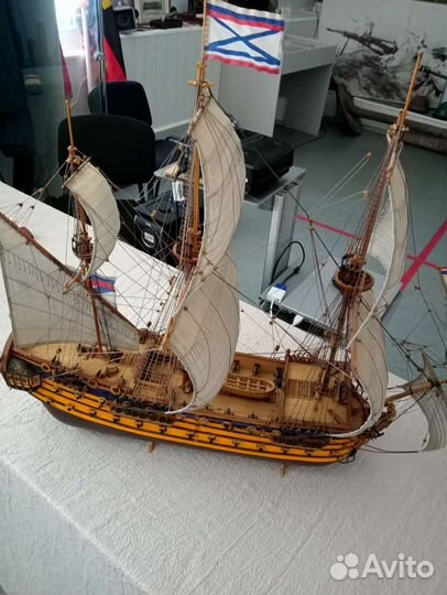 Корабль колекционый