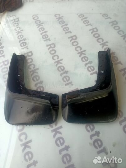 Брызговик задний левый правый Mitsubishi Lancer 9