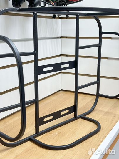 Багажник с бортом на электровелосипед