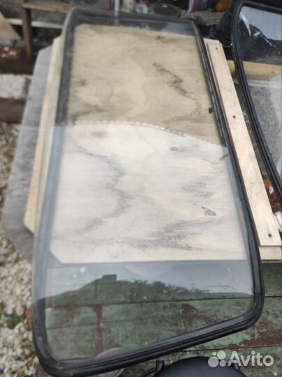 Лобовое стекло