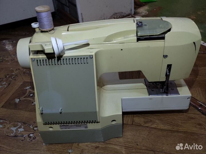Швейная машинка Jaguar elegance 99