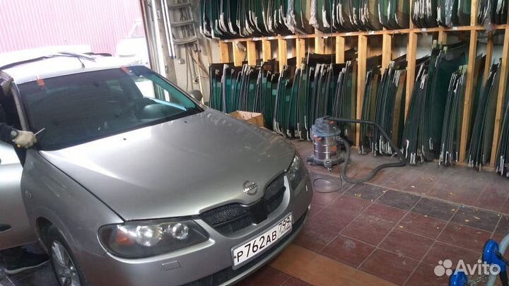 Лобовое стекло на Ниссан Альмера Классик