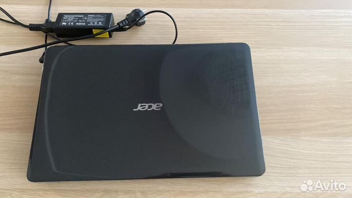 Ноутбук Acer Aspire E1-571G