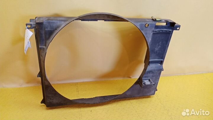 Диффузор вентилятора 7-серия E38