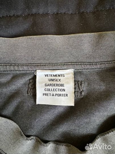 Футболка vetements