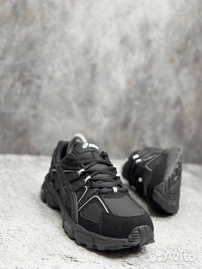 Кроссовки Asics зимние