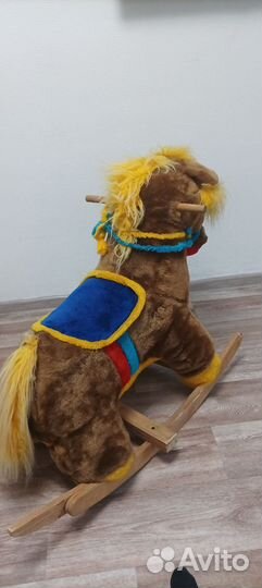 Детская качалка лошадь