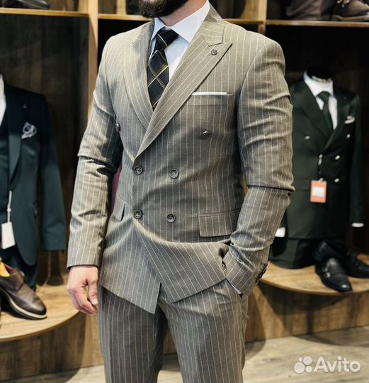 Мужской костюм
