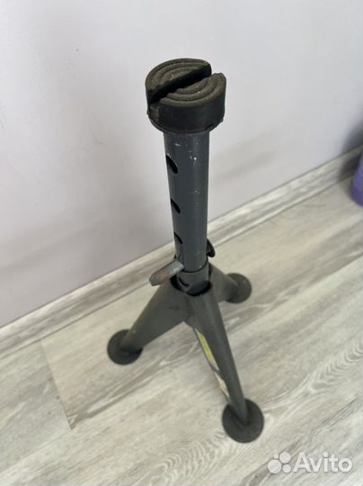 Стойка ремонтная