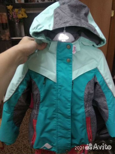 Куртка на девочку