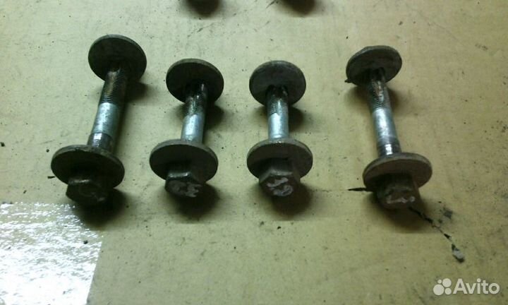 Болты сход развал VW Туарег Порш Каен Ауди Q7