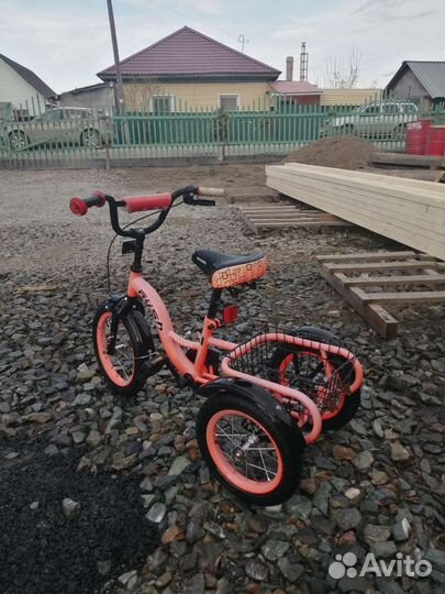 Трехколесный велосипед бу