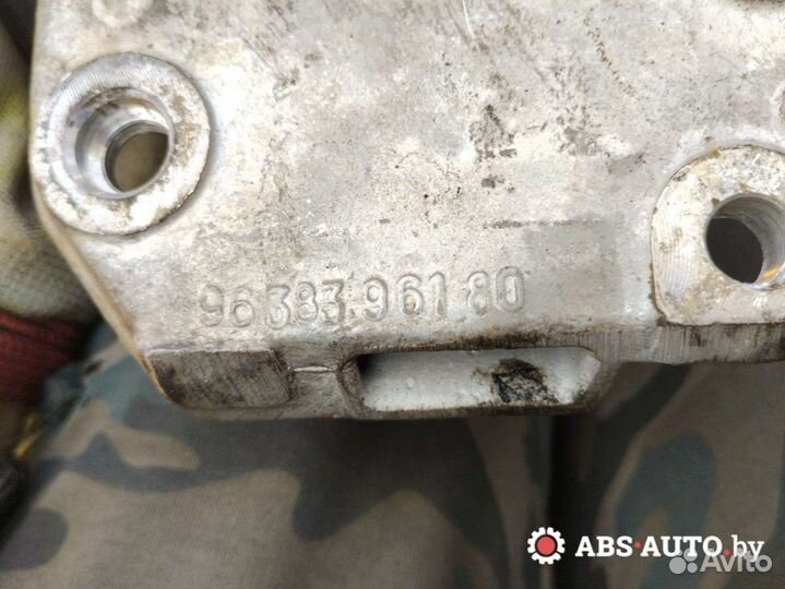 Подушка крепления двигателя Peugeot 307 рест. 2006