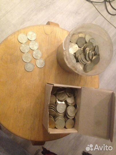 Монета 100 рублей 1993 года (563 штуки)