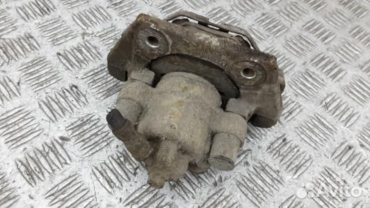 Суппорт тормозной задний левый land rover range ro