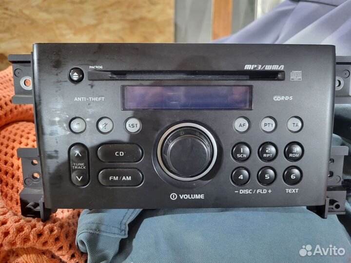 Штатная магнитола Сузуки Витара 2