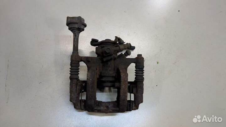 Суппорт Opel Astra J, 2011