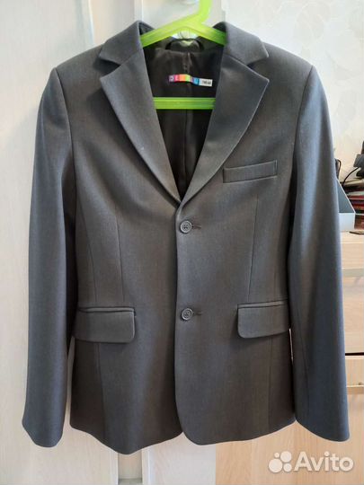 Пиджак школьный для мальчика 140 серый