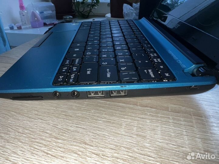 Нетбук Acer aspire one d270