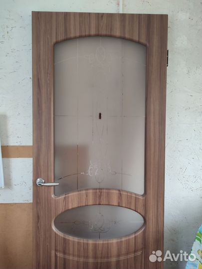 Дверь межкомнатная с ручкой и обн. 800 х 2000