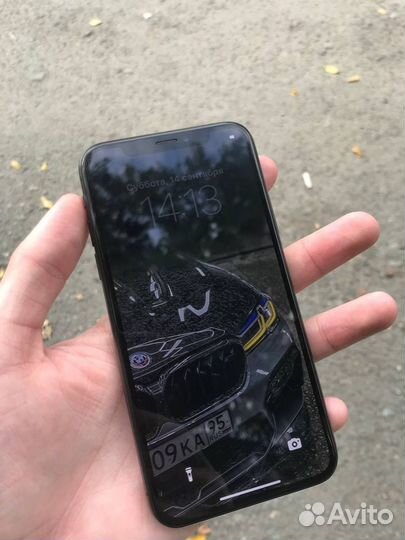 iPhone Xs, 64 ГБ