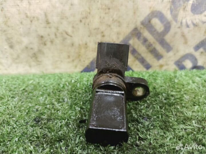 Датчик положения коленвала Nissan Almera Classic