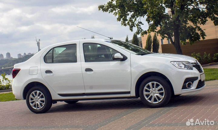 Автобокс Турино Medium на Renault Logan