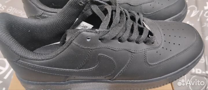 Кроссовки Найк