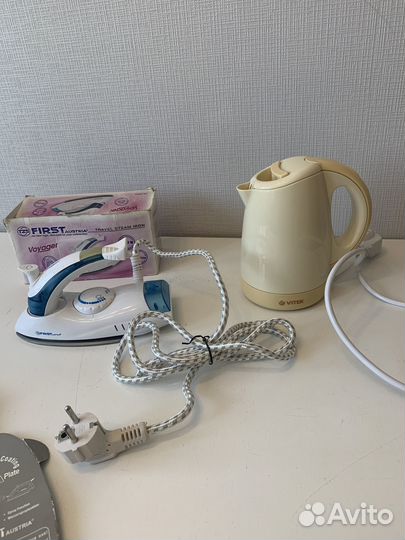 Мини-чайник VT-1134 Y и утюжок FA-5642